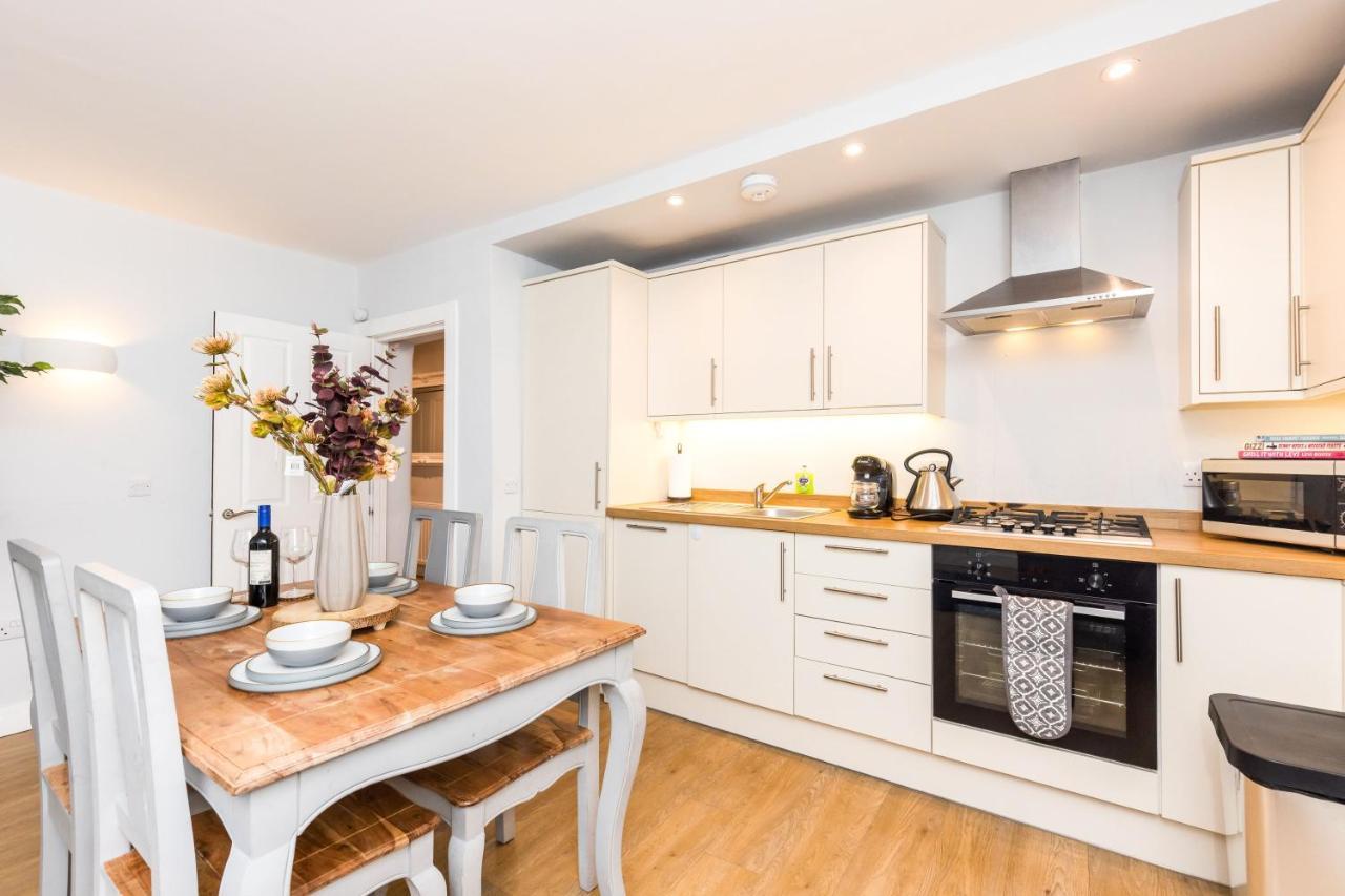 Luxury Modern 3 Bedroom Apartment In City Centre Эдинбург Экстерьер фото