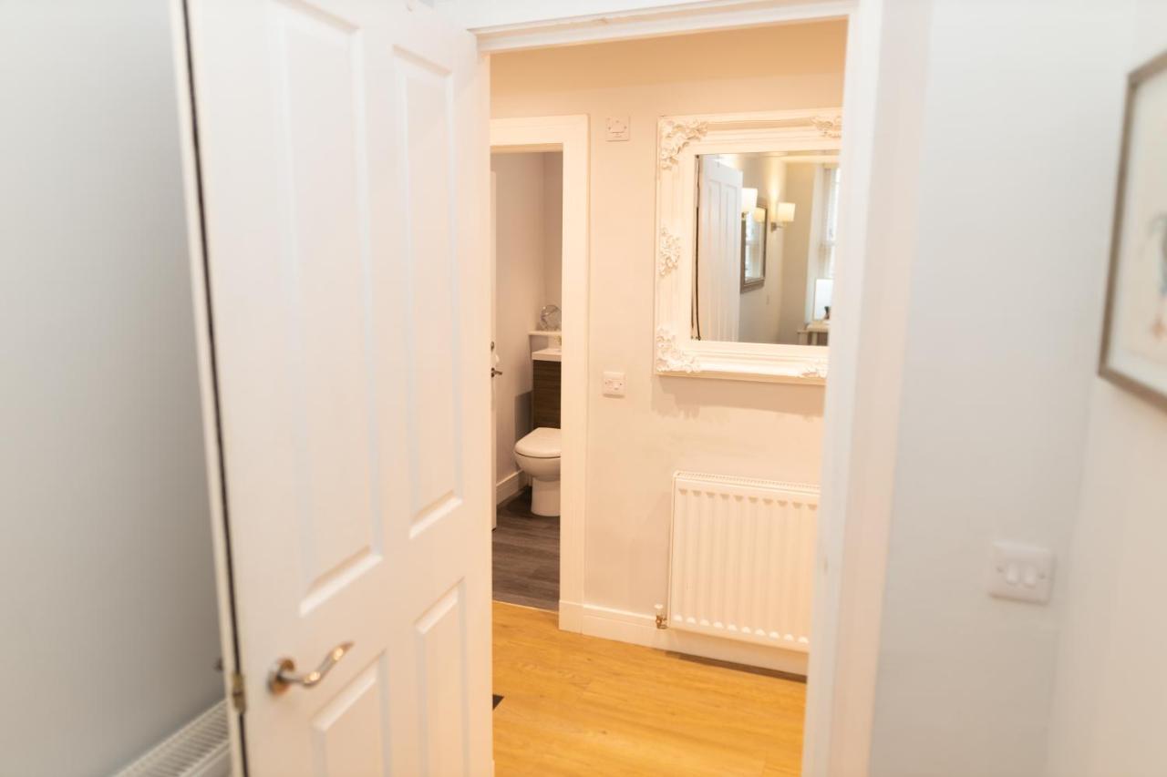 Luxury Modern 3 Bedroom Apartment In City Centre Эдинбург Экстерьер фото